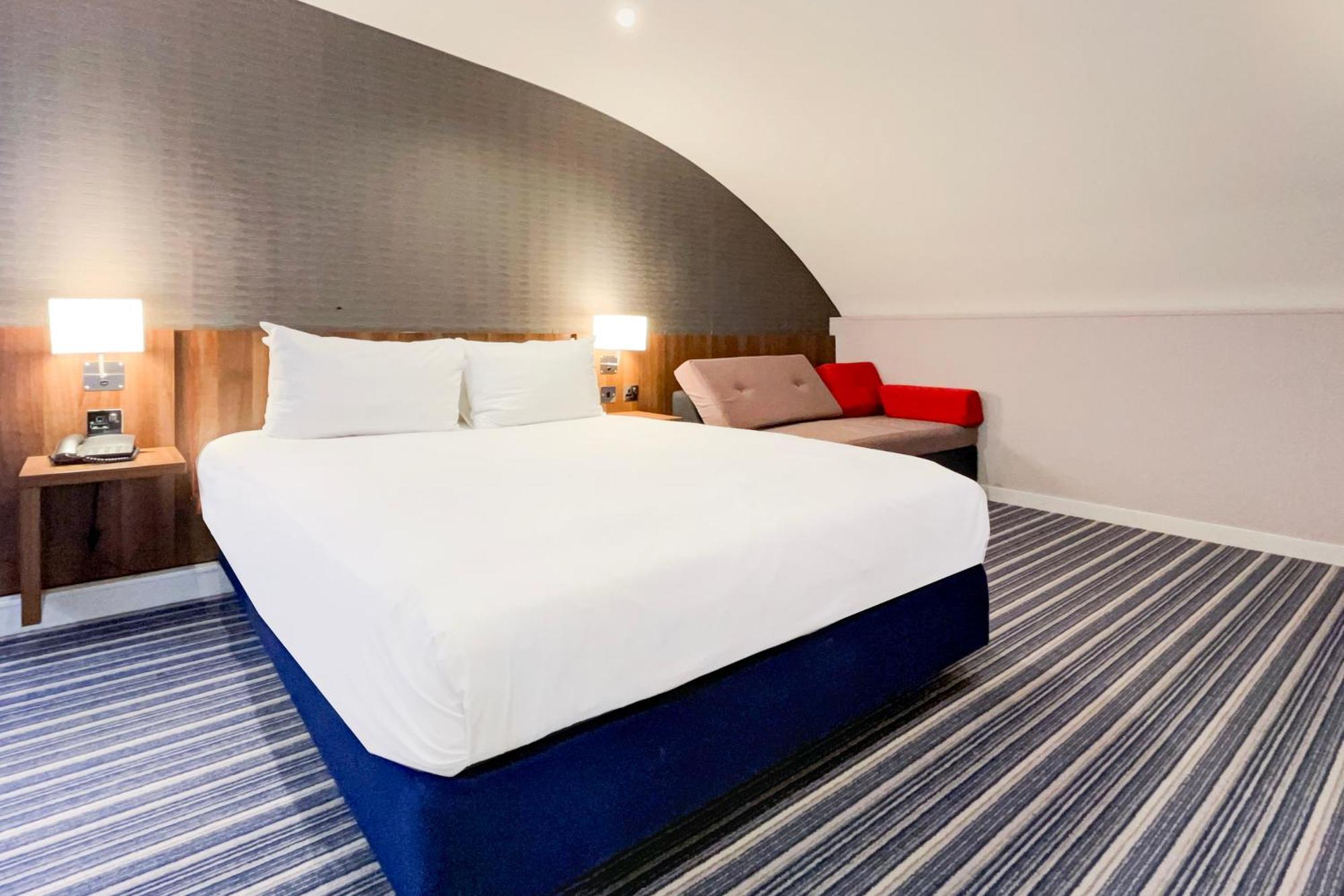 Belvilla Crewe City Centre Hotel Lifestyle Exterior photo